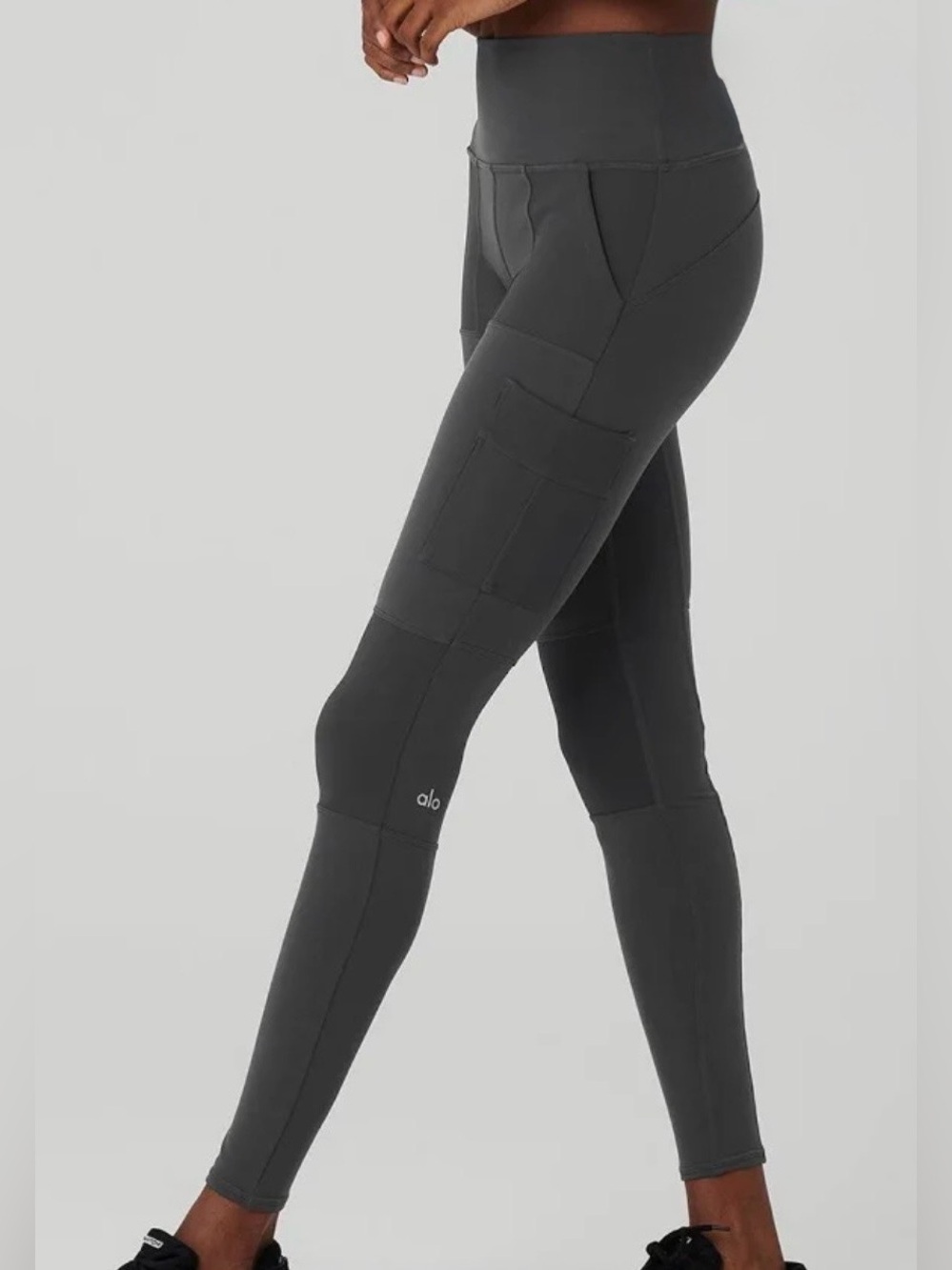 ALO Yoga Cargo High-Waist Leggings